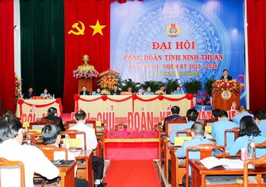 <a class=a_yellow style=color:#f6ff00; href=/Trang-chu/Đong-chi.aspx>Đ/c Nguyễn Đức Thanh - Ủy viên Trung ương Đảng, Bí Thư Tỉnh ủy</a><br/>Phát biểu chỉ đạo tại Đại hội